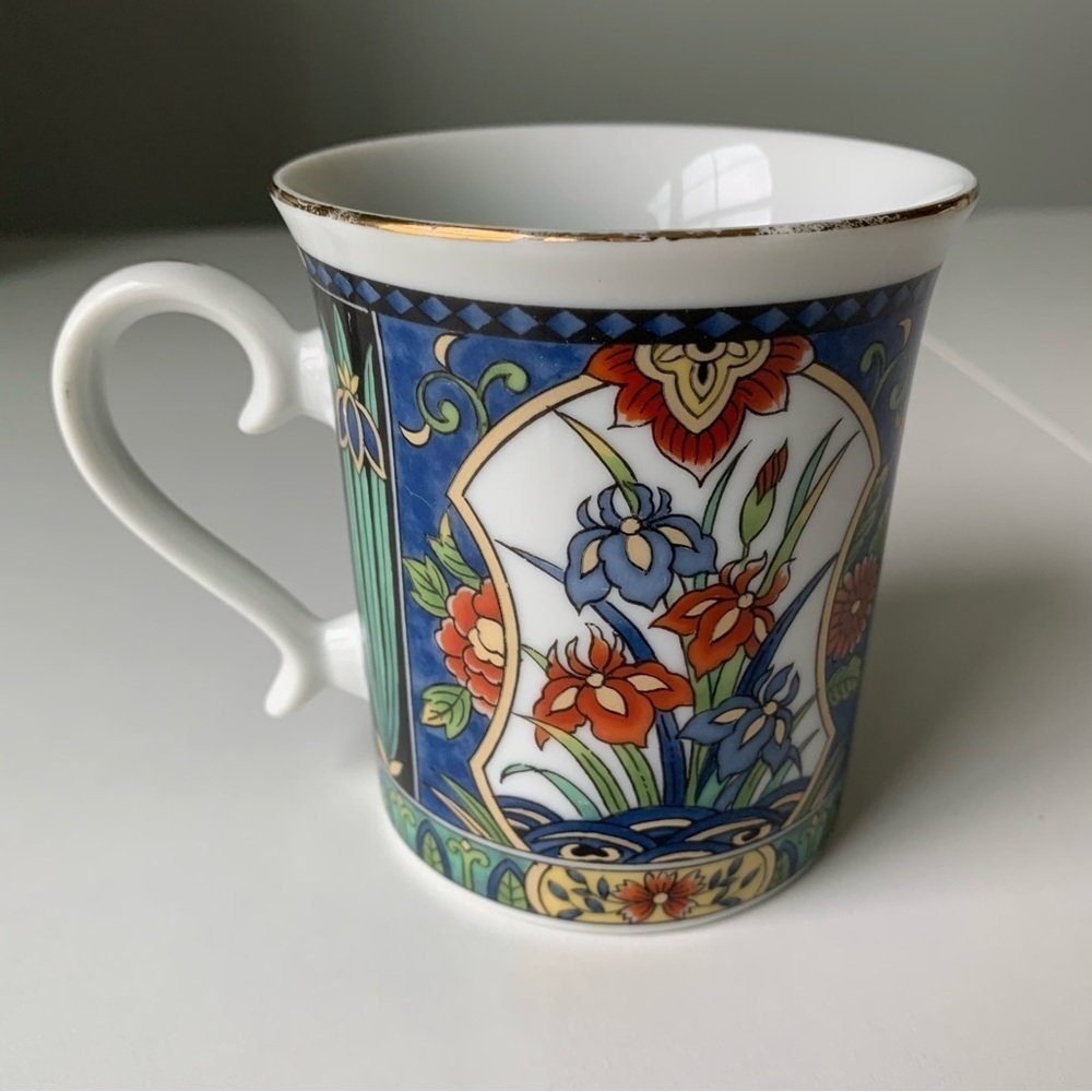 Vintage Seizan Fine China Cup Mug With Gold Accents